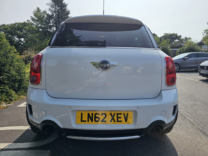 2012 MINI Countryman 1.6 Cooper S All4 Countryman in White — image 6