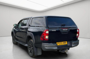 2022 Toyota Hilux 2.8 D-4d Invincible X Auto 4WD Euro 6 (s/s) 4dr in Black — image 3