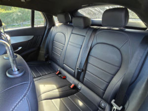 2019 Mercedes-Benz Glc 2.0 Glc250 Amg Line (premium) Coupe 5dr Petrol G-Tronic+ 4matic Euro 6 (s/s) (211 Ps) in White — image 5