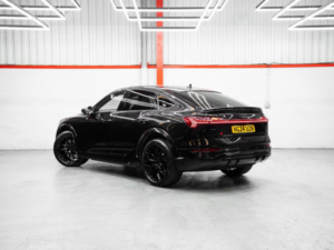 2024 Audi Sq8 E-Tron Black Edition Sportback Auto Quattro 5dr 114kwh (11kw Charger) in Black — image 4