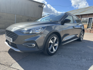 2019 Ford Focus 1.0 T Ecoboost Active in Grey — image 2