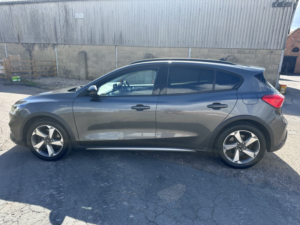 2019 Ford Focus 1.0 T Ecoboost Active in Grey — image 4