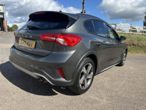 2019 Ford Focus 1.0 T Ecoboost Active in Grey — image 5