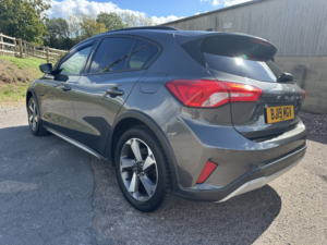 2019 Ford Focus 1.0 T Ecoboost Active in Grey — image 6