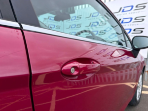 2014 Ford Fiesta 1.0t Ecoboost Zetec Hatchback 3dr Petrol Manual Euro 5 (s/s) (100 Ps) in Red — image 3