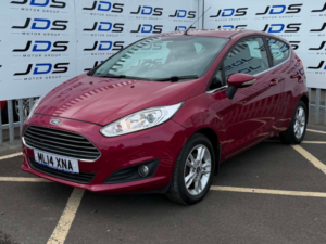 2014 Ford Fiesta 1.0t Ecoboost Zetec Hatchback 3dr Petrol Manual Euro 5 (s/s) (100 Ps) in Red — image 4