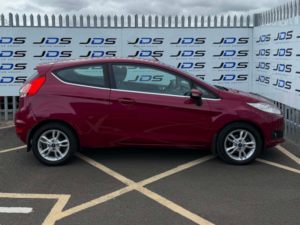 2014 Ford Fiesta 1.0t Ecoboost Zetec Hatchback 3dr Petrol Manual Euro 5 (s/s) (100 Ps) in Red — image 5