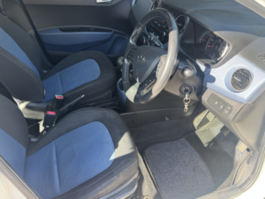 2015 Hyundai I10 Hatchback 2013 - 2017 in White — image 5