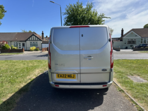 2022 Ford Transit Custom 2.0 Transit Custom Limited Van 300 L1 2.0l Ecoblue 130ps Fwd 6 Speed Manual in Silver — image 5