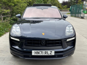 2021 Porsche Macan 2.0t Pdk 4WD Euro 6 (s/s) 5dr in Blue — image 6