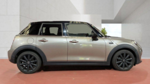 2018 MINI Hatch 1.5 Cooper Euro 6 (s/s) 5dr in Silver — image 5