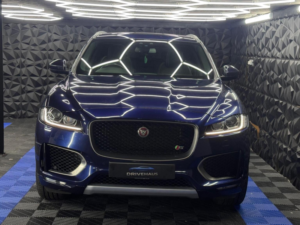 2016 Jaguar F-Pace 3.0 D300 V6 S Auto AWD Euro 6 (s/s) 5dr in Blue — image 2