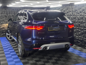2016 Jaguar F-Pace 3.0 D300 V6 S Auto AWD Euro 6 (s/s) 5dr in Blue — image 4