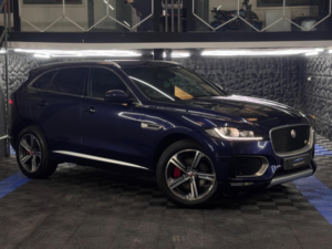 2016 Jaguar F-Pace 3.0 D300 V6 S Auto AWD Euro 6 (s/s) 5dr in Blue — image 6