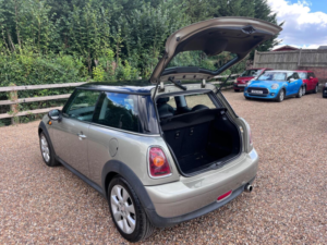 2006 MINI Hatch 1.6 Cooper Euro 4 3dr in Silver — image 6