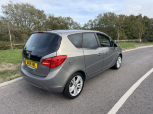 2016 Vauxhall Meriva 1.4 I Turbo Se in Brown — image 3