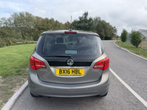 2016 Vauxhall Meriva 1.4 I Turbo Se in Brown — image 6