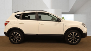 2013 Nissan Qashqai 1.6 360 in White — image 5
