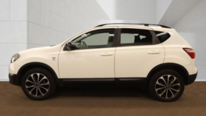 2013 Nissan Qashqai 1.6 360 in White — image 6