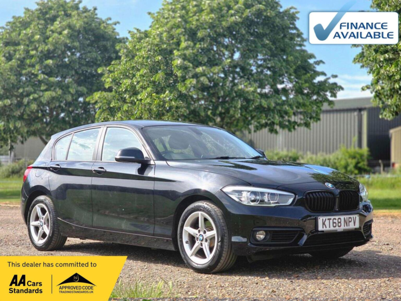 2018 BMW 1 Series 1.5 118i Se Business Auto Euro 6 (s/s) 5dr in Black — image 1