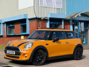 2014 MINI Hatch