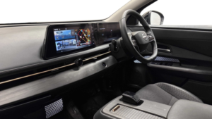 2023 Nissan Ariya 63kwh Advance in Green — image 2