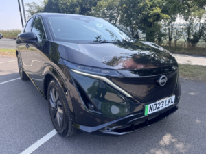 2023 Nissan Ariya 63kwh Advance in Green — image 3