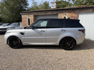 2021 Land Rover Range Rover Sport 3.0 D350 Mhev Hst in Silver — image 4