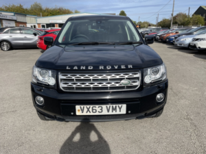 2013 Land Rover Freelander 2 2.2 Sd4 Hse in Black — image 6