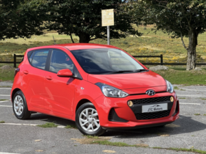 2019 Hyundai I10 1.2 Se 5dr Auto, Petrol, Red + Great History / Low Miles in Red — image 6