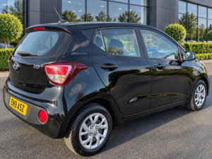 2019 Hyundai I10 1.0 Se Euro 6 5dr in Black — image 5