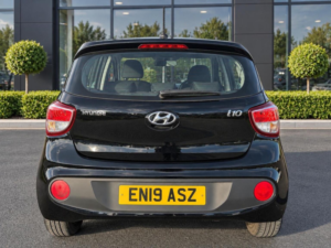 2019 Hyundai I10 1.0 Se Euro 6 5dr in Black — image 6