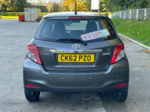 2012 Toyota Yaris 1.4 D-4d Tr Euro 5 5dr in Grey — image 6