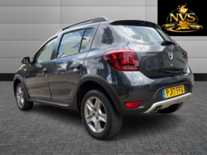 2017 Dacia Sandero Stepway 0.9 Stepway Ambiance Tce 90 in Grey — image 5