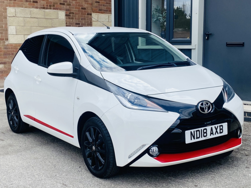 2018 Toyota Aygo 1.0 Vvt-I X-Press in White — image 1