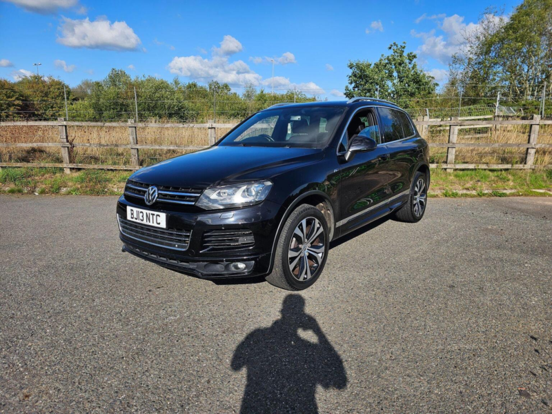 2013 Volkswagen Touareg 3.0 Tdi V6 Bluemotion Tech R-Line Tiptronic 4WD Euro 5 (s/s) 5dr in Black — image 1