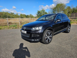 2013 Volkswagen Touareg 3.0 Tdi V6 Bluemotion Tech R-Line Tiptronic 4WD Euro 5 (s/s) 5dr in Black — image 5