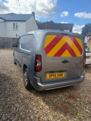 2019 Vauxhall Combo 1.6 Turbo D 2300 Sportive in Grey — image 5