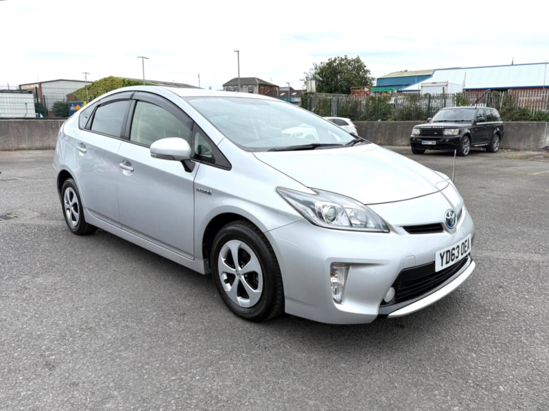 2013 Toyota Prius 1.8 Vvt-H T Spirit CVT Euro 5 (s/s) 5dr in Other — image 1