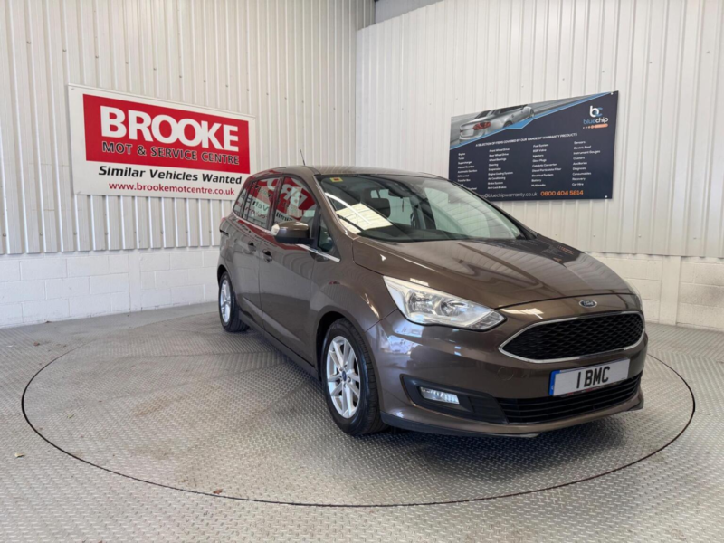 2016 Ford Grand C-Max 1.0t Ecoboost Zetec Euro 6 (s/s) 5dr (nav) in Brown — image 1