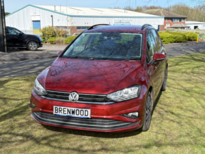 2019 Volkswagen Golf Sv 1.5 Tsi Evo Match MPV 5dr Petrol DSG Euro 6 (s/s) (130 Ps) in Red — image 2