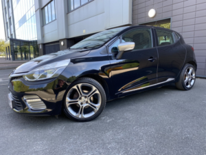 2016 Renault Clio 0.9 Dynamique S Nav Tce 90 in Black — image 3