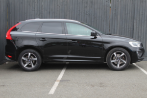 2015 Volvo Xc60 2.4 R-Design Lux Nav D5 AWD in Black — image 4