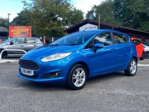 2015 Ford Fiesta 1.25 Zetec Hatchback 5dr Petrol Manual Euro 6 (82 Ps) in Blue — image 4