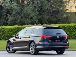 2017 Volkswagen Passat 2.0 Tdi Gt Euro 6 (s/s) 5dr in Blue — image 5