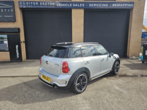 2014 MINI Countryman 2.0 Cooper Sd All4 Countryman in Silver — image 5