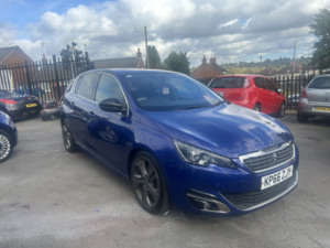 2016 Peugeot 308 1.6 Bluehdi Gt Line in Blue — image 5