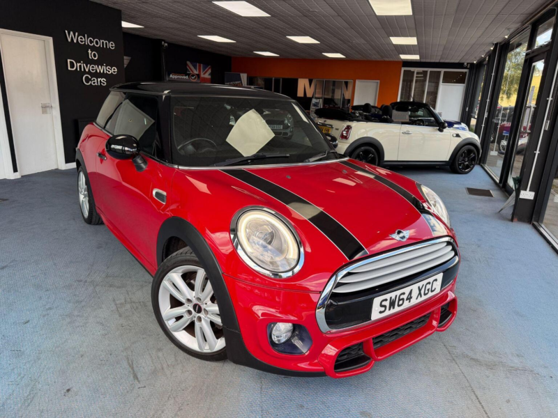 2014 MINI Hatch 1.5 Cooper Euro 6 (s/s) 3dr in Red — image 1