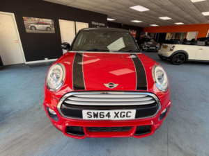 2014 MINI Hatch 1.5 Cooper Euro 6 (s/s) 3dr in Red — image 4