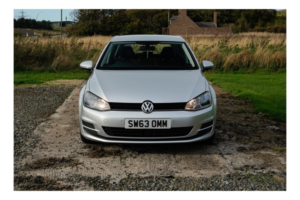 2014 Volkswagen Golf 1.6 Tdi Bluemotion Tech Se in Silver — image 5